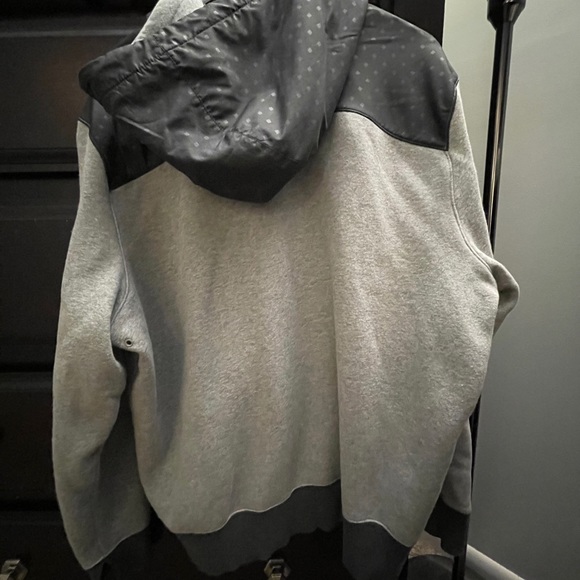 Nike hoodie - Picture 3 of 3